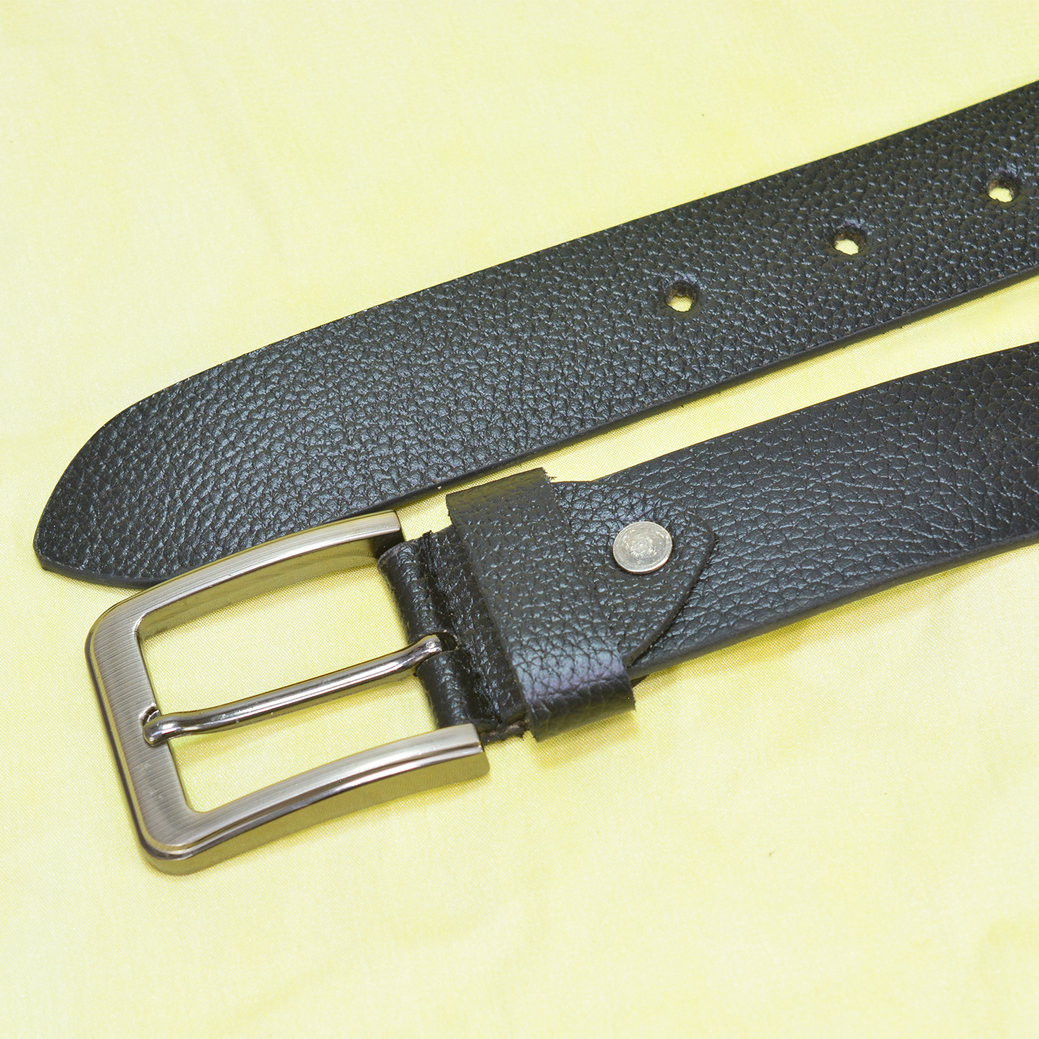 Pure Black Color Leather Belt of Buckle for Mens