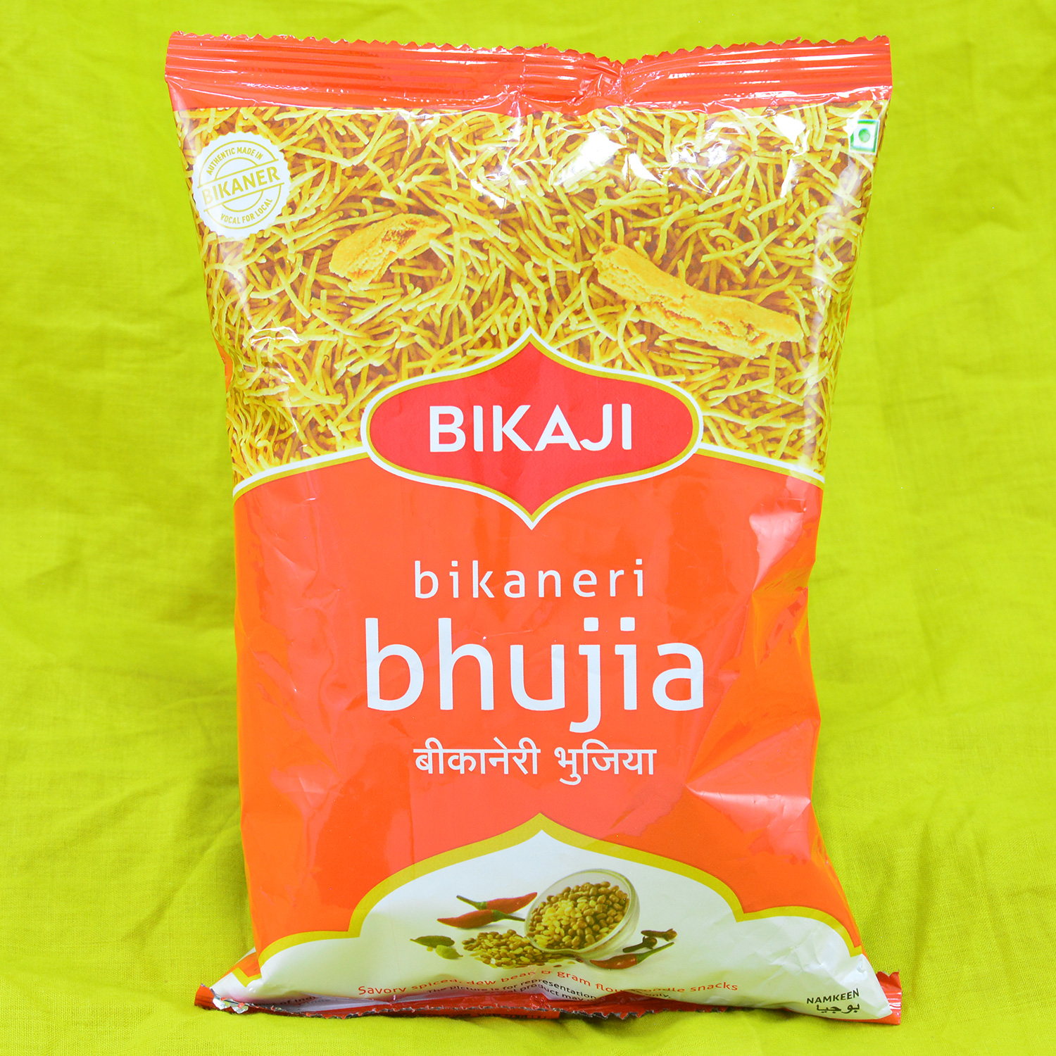 Buy Bikaji Aslee Bikaneri - Rakhi Gift Combo | Simple Bhai Rakhi | Mango  Chocolate Burfi 250 Gm | Raksha Bandhan Gift Online at Best Prices in India  - JioMart.