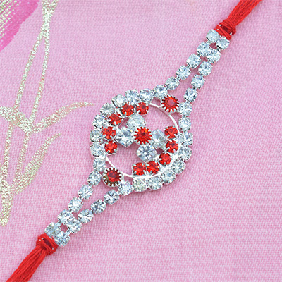 Dazzling Red Diamonds Studded in Circle with Shining Diamonds