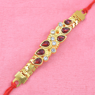 Prodigious Red and White Diamonds on Shining Golden Jewel in Silk Thread