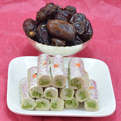 Flavorsome Kaju Roll with Palatable Kaju Dry Fruit Hamper